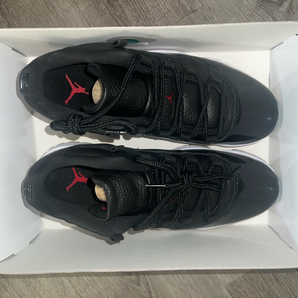 Brand new — Jordan 11 Lows 72-10